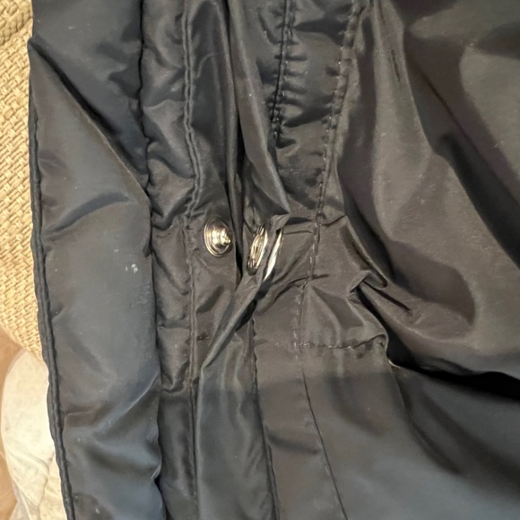 Woman's Gently Used Down Filled Trapunto Stitched Prada Puffer Jacket L - Picture 16 of 16